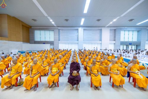 ภาพ No.243604:วันอาทิตย์ที่ 7 กันยายน พ.ศ. 2568 พิธีบูชาครูผู้ค้นพบวิชชาธรรมกาย , พิธีบูชาข้าวพระ ณ สภาธรรมกายสากล วัดพระธรรมกาย