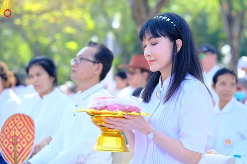 ภาพ No.188419:พิธีต้อนรับพระธรรมยาตรา ในโครงการธรรมยาตรา กตัญญูบูชา มหาปูชนียาจารย์ พระมงคลเทพมุนี(สด จนฺทสโร) พระผู้ปราบมาร อนุสรณ์สถาน 7 แห่ง ปีที่ 13 วันที่ 2 มกราคม พ.ศ. 2568 ณ วัดพระธรรมกาย จ.ปทุมธานี