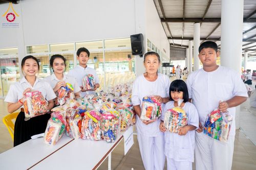 ภาพ No.156144:พิธีถวายสังฆทานแด่คณะสงฆ์ 323 วัด 4 จังหวัดชายแดนภาคใต้ ปีที่ 20 ครั้งที่ 173 พิธีมอบกองทุนหนุนแรงใจช่วยครูใต้ ปีที่ 17 ครั้งที่ 137 วันเสาร์ที่ 21 กันยายน พ.ศ.2567 ณ ศูนย์ปฏิบัติธรรมภาคใต้ อ.บางกล่ำ จ.สงขลา