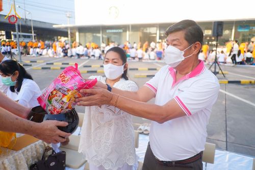 ภาพ No.76072:งานทำบุญตักบาตรเชอรี่มอลล์ อ.คลองหลวง จ.ปทุมธานี วันที่ 14 กุมภาพันธ์ พ.ศ. 2566