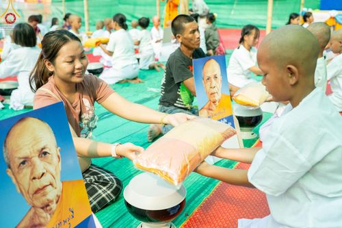 ภาพ No.62998:Photo Story  มหัศจรรย์วัดดงดินแดง Episode 2 โครงการบรรพชาอุปสมบทหมู่ ฟื้นฟูพระพุทธศาสนาทั่วไทย ณ วัดดงดินแดง อ.อมก๋อย จ.เชียงใหม่ วันที่ 3 เมษายน พ.ศ. 2567