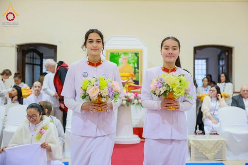 ภาพ No.175323:พิธีทอดกฐิน วัดพระธรรมกายแมนเชสเตอร์ เอดจลีย์ สต็อคพอร์ต ประเทศอังกฤษ ในโครงการกฐินสามัคคีทั่วไทย 30,000 วัด บูชาธรรม 80 ปี หลวงพ่อธัมมชโย โดยคณะศิษยานุศิษย์วัดพระธรรมกาย วันที่ 10 พฤศจิกายน พ.ศ. 2567