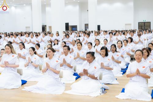 ภาพ No.157350:โครงการ อุบาสกแก้ว อุบาสิกาแก้ว รุ่นที่ 3 ตัวแทนทอดกฐินสามัคคีทั่วไทย 30,000 วัด บูชาธรรม 80 ปี หลวงพ่อธัมมชโย ระหว่างวันที่ 19-22 กันยายน พ.ศ. 2567 โซนกรุงเทพฯ-สมุทรปราการ ณ อาคาร 115 ปี คุณยายอาจารย์ฯ วัดพระธรรมกาย