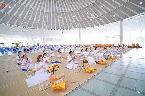 ภาพ No.229483:วันเสาร์ที่ 21 มิถุนายน พ.ศ. 2568 พิธีถวายภัตตาหารเมนูสวรรค์ เพื่อการบรรลุธรรม ณ หอฉันคุณยายอาจารย์ฯ วัดพระธรรมกาย