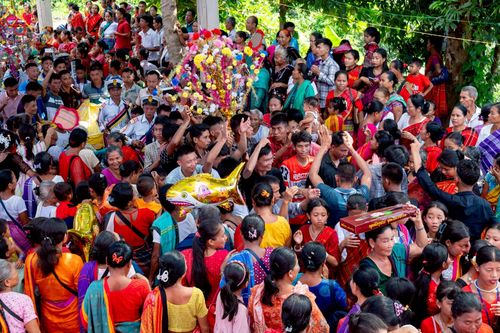 ภาพ No.261633:วันที่ 19 ตุลาคม พ.ศ. 2568 พิธีทอดกฐินสมทบ วัดกัลยาณมิตรต่างประเทศ บูชาธรรม 81 ปี หลวงพ่อธัมมชโย ณ วัดสารนาถ เมืองคาร์การชารี ประเทศบังกลาเทศ 