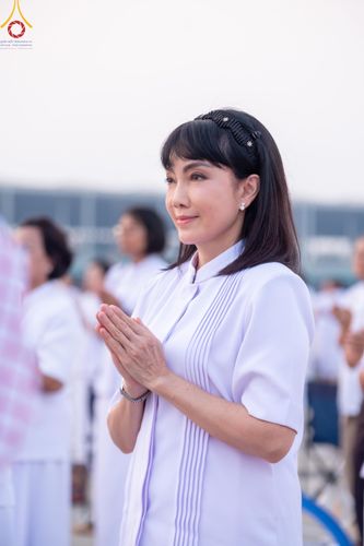 ภาพ No.121970:พิธีจุดประทีปถวายเป็นพุทธบูชา และบูชาธรรมมหาปูชนียาจารย์ พระมงคลเทพมุนี(สด จนฺทสโร) ในโครงการธรรมยาตรา กตัญญูบูชา มหาปูชนียาจารย์ พระมงคลเทพมุนี(สด จนฺทสโร) พระผู้ปราบมาร อนุสรณ์สถาน 7 แห่ง ปีที่ 12 วันที่ 31 มกราคม พ.ศ. 2567 ณ วัดพระธรรมกาย จ.ปทุมธานี