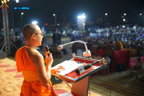 ภาพ No.212837:วันอาทิตย์ที่ 23 มีนาคม พ.ศ. 2568 ❖ คณะสงฆ์นานาชาติส่งมอบพระประธาน 108 องค์ ทั่วอินเดียรำลึกชาตกาล 134 ปี ดร.อัมเบดการ์