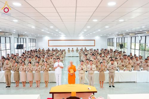 ภาพ No.176586:ชมรมกำนัน ผู้ใหญ่บ้านฯ อ.คลองหลวง ทอดผ้าป่าสมทบโครงการกฐินสามัคคีทั่วไทย 30,000 วัด วันที่ 4 พฤศจิกายน พ.ศ. 2567 ณ วัดพระธรรมกาย อ.คลองหลวง จ.ปทุมธานี