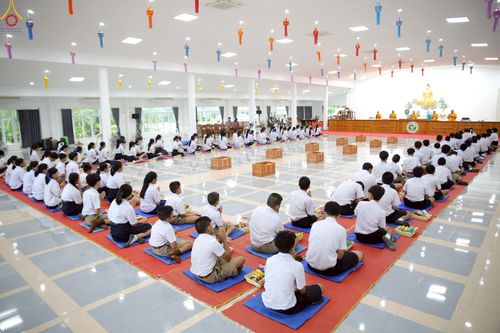 ภาพ No.238494:วันที่ 15-17 สิงหาคม พ.ศ. 2568 V-Star Challenge 2025 ออกจาก Comfort Zone สู่โลกใบใหม่ของใจเรา ระดับชั้นมัธยมศึกษาปีที่ 1-6 ณ ธุดงคสถานชุมพร