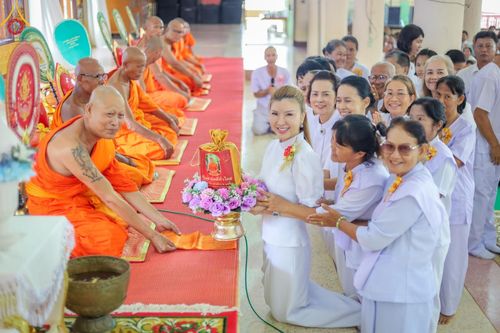 ภาพ No.163215:โครงการกฐินสามัคคีทั่วไทย 30,000 วัด บูชาธรรม 80 ปี หลวงพ่อธัมมชโย โดย คณะศิษยานุศิษย์วัดพระธรรมกาย ณ วัดหนองกาดำบำรุงธรรม จ.พิษณุโลก วันที่ 19 ตุลาคม พ.ศ. 2567