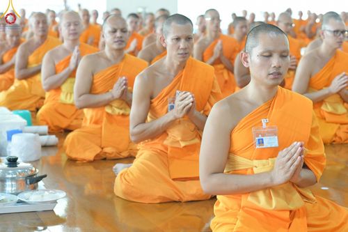 ภาพ No.147745:พิธีถวายภัตตาหารเมนูสวรรค์ ในพรรษาแห่งการเข้าถึงธรรม วันเสาร์ที่ 10 สิงหาคม พ.ศ. 2567 ณ หอฉันคุณยายอาจารย์ฯ วัดพระธรรมกาย