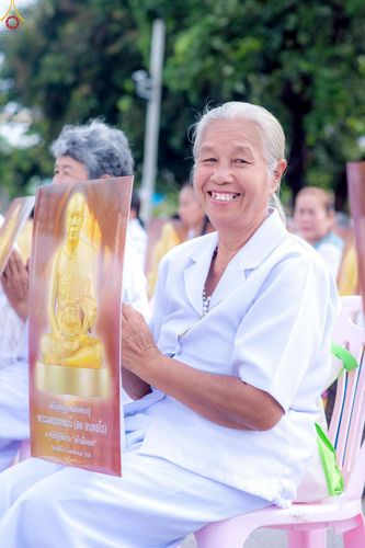 ภาพ No.239171:วันอาทิตย์ที่ 17 สิงหาคม พ.ศ. 2568 พิธีอัญเชิญรูปเหมือนพระมงคลเทพมุนี (สด จันทสโร) ณ ศาลากลางจังหวัดเลย ถึงลานพญานาค สวนสาธารณะกุดป่อง อ.เมือง จ.เลย