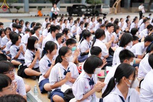 ภาพ No.128481:พิธีอัญเชิญพระบรมสารีริกธาตุ " ใจกลางเมืองนครหาดใหญ่ " เพื่อประดิษฐาน ณ มหารัตนเจดีย์สิริปทุมสวรรค์ (เจดีย์อริยพุทธะ 5 พระองค์) ศูนย์ปฏิบัติธรรมภาคใต้ อ.บางกล่ำ จ.สงขลา  วันที่ 9 มีนาคม พ.ศ. 2567 (ชุดที่ 2)