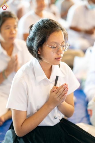 ภาพ No.150995:พิธีตักบาตร ในวันอาทิตย์ต้นเดือน วันที่ 1 กันยายน พ.ศ. 2567 ณ สภาธรรมกายสากล วัดพระธรรมกาย