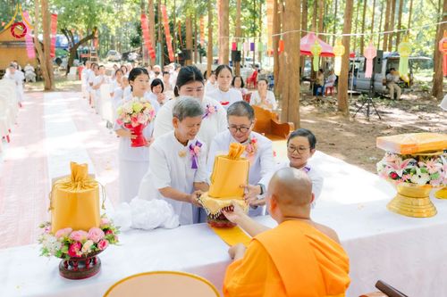 ภาพ No.169545:พิธีทอดกฐิน ณ ศูนย์ปฏิบัติธรรมนานาชาติตะวันพร้าว จ.เชียงใหม่ ในโครงการกฐินสามัคคีทั่วไทย 30,000 วัด บูชาธรรม 80 ปี หลวงพ่อธัมมชโย โดยคณะศิษยานุศิษย์วัดพระธรรมกาย วันที่ 25 ตุลาคม พ.ศ. 2567