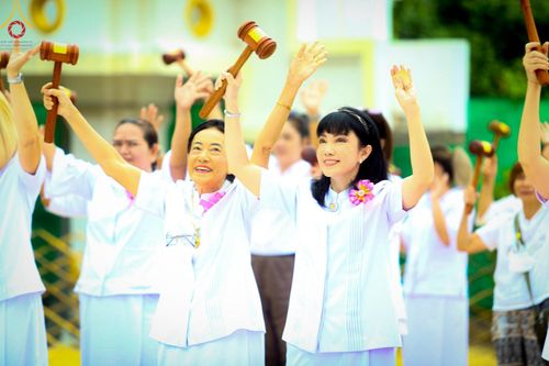 ภาพ No.140444:พิธีตอกเสาเข็มเป็นปฐมฤกษ์ เพื่อสร้างกุฎิและหอสวดมนต์ และพิธีทอดผ้าป่าบำรุงวัด ณ วัดกลางธนรินทร์ ต.บ้านแป้ง อ.พรหมบุรี จ.สิงห์บุรี วันอาทิตย์ที่ 9 มิถุนายน พ.ศ.2567