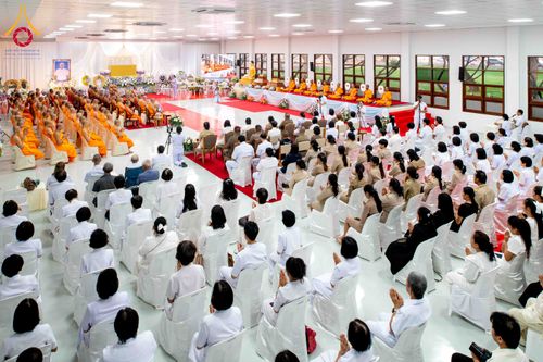 ภาพ No.315138:วันจันทร์ที่ 23 มีนาคม พ.ศ. 2569 พิธีบำเพ็ญกุศล คุณพ่อณรงค์ จินตมากุล  สิริอายุ 99 ปี 11 เดือน โยมบิดา พระครูปลัดรัตนวีรวัฒน์ (รังสฤษดิ์ อิทฺธิจินตโก) ที่ปรึกษาเจ้าคณะจังหวัดปทุมธานี เจ้าอาวาสวัดพระธรรมกาย  ณ ห้องปลูกศรัทธา 2 วัดพระธรรมกาย ปทุมธานี