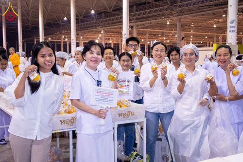 ภาพ No.121560:พิธีถวายภัตตาหารเป็นสังฆทาน แด่คณะพระธรรมยาตรา ปีที่ 12 วันที่ 31 มกราคม พ.ศ. 2567 ณ สภาธรรมกายสากล วัดพระธรรมกาย