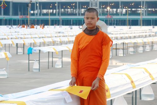 ภาพ No.321529:วันที่ 9-10 เมษายน พ.ศ.2569 การเตรียมงาน มัดถุงน้ำ ถ่วงขาโต๊ะไทยธรรม เพื่องานถวายมหาสังฆทาน 40,000 กว่าวัดทั่วประเทศ วันคุ้มครองโลก 22 เมษายน พ.ศ.2569 วัดพระธรรมกาย