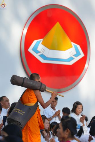 ภาพ No.292827:วันที่ 11 มกราคม พ.ศ. 2569 พิธีต้อนรับพระธรรมยาตรา ณ อนุสรณ์สถานลำดับที่ 3 สถานที่เกิดในเพศสมณะ วัดสองพี่น้อง อำเภอสองพี่น้อง จังหวัดสุพรรณบุรี ในโครงการธรรมยาตรา กตัญญูบูชา มหาปูชนียาจารย์ พระมงคลเทพมุนี(สด จนฺทสโร) พระผู้ปราบมาร อนุสรณ์สถาน 7 แห่ง ปีที