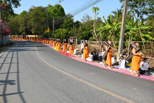 ภาพ No.289631:วันที่ 7 มกราคม พ.ศ. 2569 พิธีต้อนรับพระธรรมยาตรา ณ อนุสรณ์สถานลำดับที่ 2 สถานที่ตั้งมโนปณิธานบวชตลอดชีวิต อนุสรณ์สถานคลองบางนางแท่น อ.สามพราน จ.นครปฐม ในโครงการธรรมยาตรา กตัญญูบูชา มหาปูชนียาจารย์ พระมงคลเทพมุนี(สด จนฺทสโร) พระผู้ปราบมาร อนุสรณ์สถาน 7 แ