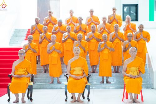 ภาพ No.350891:วันที่ 19 กันยายน พ.ศ.2569 พิธีบรรพชาอุปสมบท โครงการอุปสมบทหมู่บูชาธรรม ครบรอบ 109 ปี วันครูผู้ค้นพบวิชชาธรรมกาย ณ โบสถ์พระไตรปิฏก วัดพระธรรมกาย