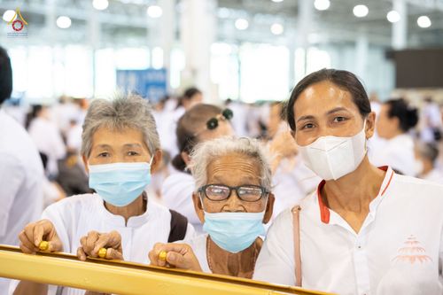 ภาพ No.81648:พิธีหล่อพระประธานเพื่อประดิษฐาน ณ ห้องแก้วสารพัดนึก 2 เนื่องในวันวิสาขบูชา วันเสาร์ที่ 3 มิถุนายน 2566 ณ วัดพระธรรมกาย จ.ปทุมธานี