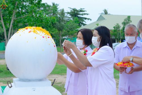 ภาพ No.83297:พิธีถวายสังฆทานคณะสงฆ์ 85 รูป  และพิธีทอดผ้าป่ายกช่อฟ้าดวงแก้ว มหาวิหารหลวงปู่  วันอาทิตย์ที่ 18 มิถุนายน 2566 ณ ศูนย์ปฏิบัติธรรมภาคใต้ อ.บางกล่ำ จ.สงขลา