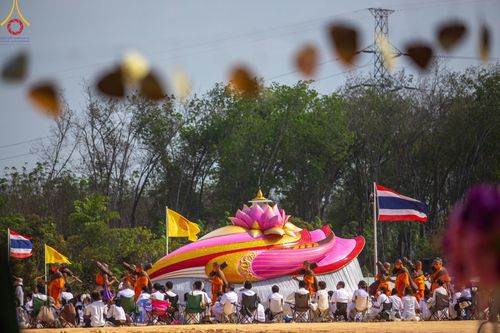 ภาพ No.129121:พระธรรมยาตราเดินธรรมยาตรา ณ ชุมชนรอบศูนย์ปฏิบัติธรรมภาคใต้ อ.บางกล่ำ จ.สงขลา วันที่ 10 มีนาคม พ.ศ. 2567