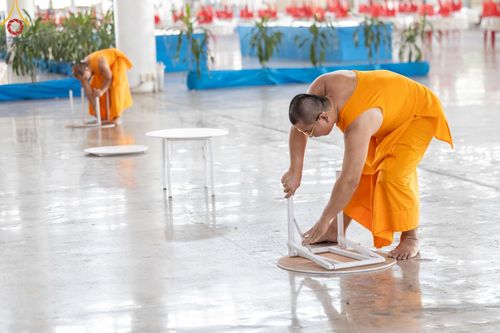 ภาพ No.60640:V.38 ทุ่มพลังเพื่อพ่อครบ 80 ปี ภาพการเตรียมงานของหน่วยงานต่างๆ เพื่อพิธีฉลองอายุวัฒนมงคล 80 ปี หลวงพ่อธัมมชโย และรับถวายมหาสังฆทาน 10,000 กว่าวัดทั่วประเทศ ในวันคุ้มครองโลก วันจันทร์ที่ 22 เมษายน พ.ศ. 2567