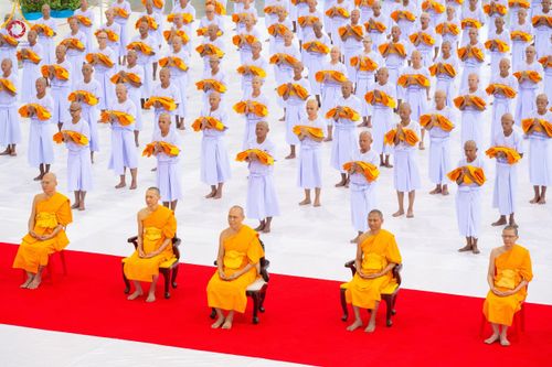 ภาพ No.180657:พิธีบรรพชาอุปสมบท โครงการอุปสมบทบูชาธรรมมหาปูชนียาจารย์ ประจำปีพุทธศักราช 2567 วันเสาร์ที่ 7 ธันวาคมพ.ศ. 2567 ณ วัดพระธรรมกาย จ.ปทุมธานี