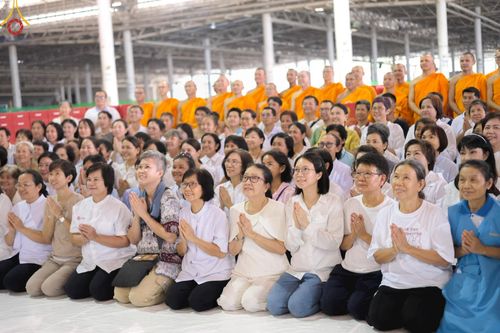 ภาพ No.212375:วันพุธที่ 19 มีนาคม พ.ศ. 2568 การบรรจุไทยธรรมลงกล่องสำเร็จ 43,500 กล่อง เพื่อถวายแด่พระสังฆาธิการ 40,000 กว่าวัดทั่วไทย ในวันคุ้มครองโลก 22 เมษายน พ.ศ. 2568 ณ บ้านแก้วเรือนทองคุณยายฯ วัดพระธรรมกาย