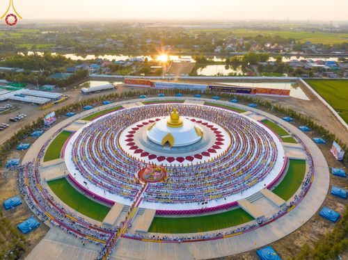 ภาพ No.116740:พิธีต้อนรับพระธรรมยาตรา ปีที่ 12 ณ อนุสรณ์สถานบางปลา จ.นครปฐม วันที่ 21 มกราคม พ.ศ. 2567