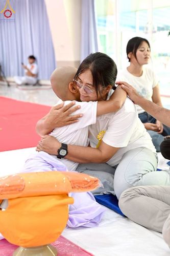 ภาพ No.213942:วันเสาร์ที่ 29 มีนาคม พ.ศ. 2568 พิธีตัดปอยผม ขอขมาผู้ปกครอง มอบบาตร-ผ้าไตร และพิธีบรรพชาสามเณร ณ ศูนย์ปฏิบัติธรรมจังหวัดระยอง (บ้านช่องลม) ต.บางบุตร อ.บ้านค่าย จ.ระยอง