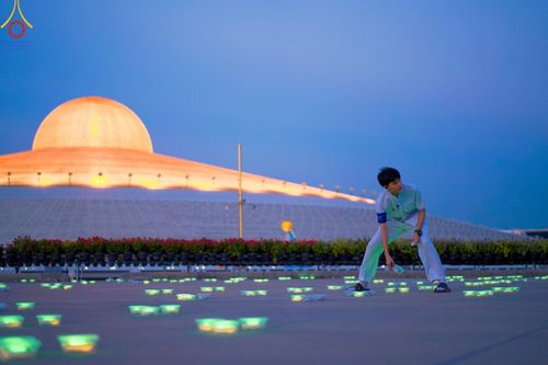 ภาพ No.58344:V.41 เทหมดใจ  ลุยต่อไป ร้อยซาวปี การเตรียมงาน การปฏิบัติงาน และการเก็บงาน ของเจ้าหน้าที่หน่วยงานต่างๆ เพื่อพิธีฉลองอายุวัฒนมงคล 80 ปี หลวงพ่อธัมมชโย และรับถวายมหาสังฆทาน 10,000 กว่าวัดทั่วประเทศ ในวันคุ้มครองโลก จันทร์ที่ 22 เมษายน พ.ศ. 2567