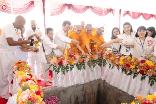 ภาพ No.82166:พิธีกลั่นแผ่นดินเพื่อสร้าง BOROBUDUR INNER PEACE SANCTURY ในวันเสาร์ที่ 3 มิ.ย. พ.ศ.2566 ณ ประเทศอินโดนีเซีย