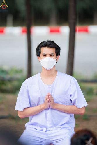 ภาพ No.82553:พิธีตัดปอยผมและปลงผมนาคธรรมทายาท ในโครงการอุปสมบทหมู่ธรรมทายาทพุทธศาสตร์สากล รุ่นที่ 7 (ภาคฤดูฝน) วันอาทิตย์ที่ 11 มิถุนายน พ.ศ. 2566 ณ  วัดพระธรรมกาย