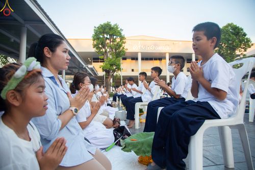 ภาพ No.78413:พิธีตัดปอยผม โครงการหน่อแก้วเปรียญธรรมรุ่นที่ 11  วันที่ 26 มีนาคม พ.ศ.2566  ณ หมู่กุฏิสามเณร อาคารค่ายจองแชมป์ วัดพระธรรมกาย