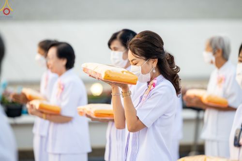 ภาพ No.79727:พิธีเวียนประทักษิณ ณ พระมหาธรรมกายเจดีย์ และพิธีวันทาเจดีย์ ในโครงการบรรพชาสามเณรฟื้นฟูพระพุทธศาสนาทั่วไทย วันเสาร์ที่ 8 เมษายน พ.ศ.2566