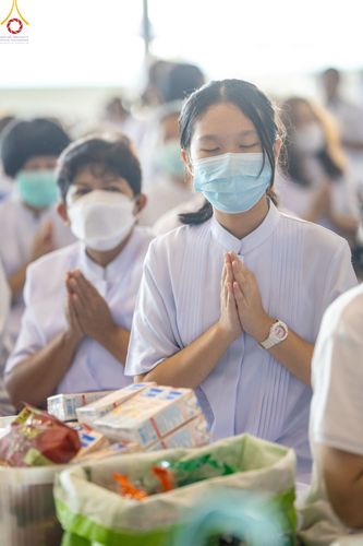 ภาพ No.82953:พิธีตักบาตร ณ บ้านแก้วเรือนทองคุณยายอาจารย์ฯ พิธีบูชาข้าวพระ ณ สภาธรรมกายสากล วัดพระธรรมกาย ในวันอาทิตย์ต้นเดือนที่ 2 ก.ค. พ.ศ.2566