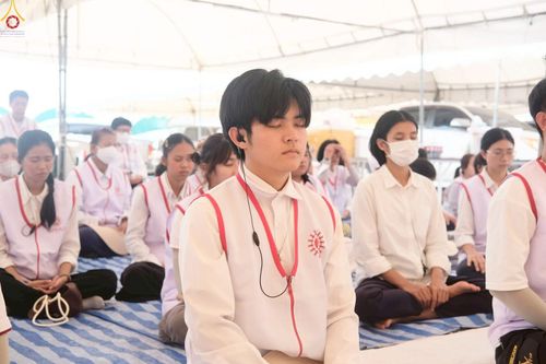 ภาพ No.306774:ภาพเบื้องหลังอาสาสมัครรวมใจ ชุดที่ 5 ในโครงการธรรมยาตรา กตัญญูบูชา มหาปูชนียาจารย์ พระมงคลเทพมุนี(สด จนฺทสโร) พระผู้ปราบมาร อนุสรณ์สถาน 7 แห่ง ปีที่ 14