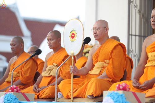 ภาพ No.297760:วันที่ 18 มกราคม พ.ศ. 2569 พิธีตักบาตรพระธรรมยาตรา ณ วัดโบสถ์บน ต.บางคูเวียง จ.นนทบุรี อนุสรณ์สถานลำดับที่ 4 สถานที่เกิดด้วยกายธรรม ในโครงการธรรมยาตรา กตัญญูบูชา มหาปูชนียาจารย์ พระมงคลเทพมุนี(สด จนฺทสโร) พระผู้ปราบมาร อนุสรณ์สถาน 7 แห่ง ปีที่ 14