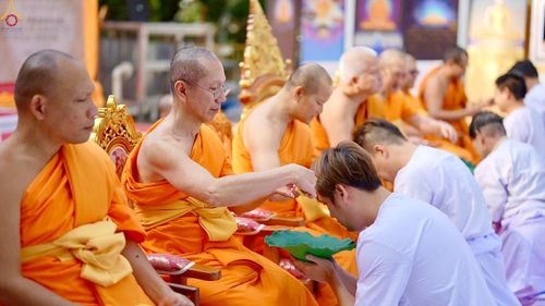 ภาพ No.280794:วันที่ 27 ธันวาคม พ.ศ. 2568  พิธีปลงผมนาคธรรมทายาท โครงการอุปสมบทหมู่บูชาธรรม 81 ปี หลวงพ่อธัมมชโย  ณ สมาคมพุทธ เขตตงช้ง ฮ่องกง