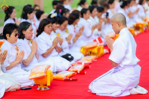 ภาพ No.83856:พิธีเวียนประทักษิณ,พิธีบรรพชาและพิธีอุปสมบทหมู่ ในโครงการอบรมพระธรรมทายาทในทวีปยุโรป  รุ่นที่ 9 วันอาทิตย์ที่ 16 กรกฎาคม พ.ศ. 2566 ณ วัดพระธรรมกายเบเนลักซ์  ประเทศเบลเยียม