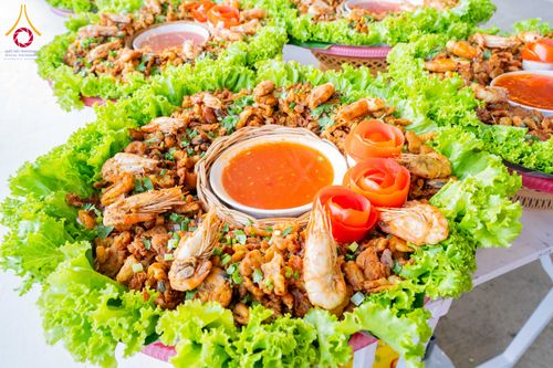 ภาพ No.307076:วันที่ 31 มกราคม พ.ศ. 2569 พิธีถวายภัตตาหารเป็นสังฆทาน แด่พระธรรมยาตรา ณ วัดพระธรรมกาย  จังหวัดปทุมธานี ในโครงการธรรมยาตรา กตัญญูบูชา มหาปูชนียาจารย์ พระมงคลเทพมุนี(สด จนฺทสโร) พระผู้ปราบมาร อนุสรณ์สถาน 7 แห่ง ปีที่ 14