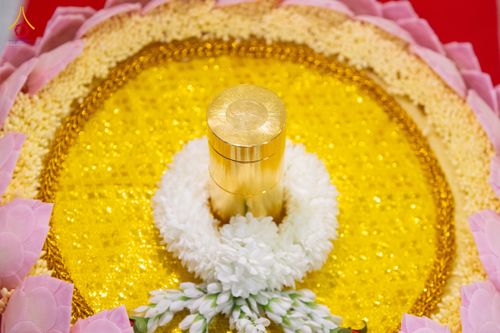 ภาพ No.336213:วันจันทร์ที่ 22 มิถุนายน พ.ศ.2569 พิธีอัญเชิญพระธรรมกาย และบรรจุพระบรมสารีริกธาตุ  ภายในเกศดอกบัวตูม องค์พระประธาน ณ อาคารสมปรารถนา วัดกลางธนรินทร์ ต.บ้านแป้ง อ.พรหมบุรี จ.สิงห์บุรี