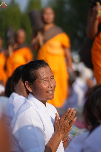 ภาพ No.299579:วันที่ 18 มกราคม พ.ศ. 2569 พิธีต้อนรับพระธรรมยาตรา (ภาพชุดที่ 2) ณ อนุสรณ์สถานลำดับที่ 5  สถานที่เผยแผ่วิชชาธรรมกายครั้งแรก อนุสรณ์สถานบางปลา วัดบางปลา อำเภอบางเลน จังหวัดนครปฐม ในโครงการธรรมยาตรา กตัญญูบูชา มหาปูชนียาจารย์ พระมงคลเทพมุนี(สด จนฺทสโร) พระ