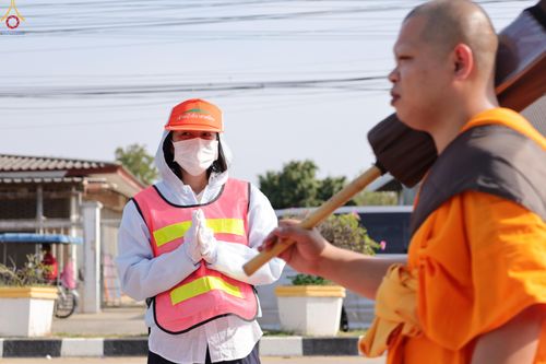 ภาพ No.296319:ภาพเบื้องหลังอาสาสมัครรวมใจ ชุดที่ 2 ในโครงการธรรมยาตรา กตัญญูบูชา มหาปูชนียาจารย์ พระมงคลเทพมุนี(สด จนฺทสโร) พระผู้ปราบมาร อนุสรณ์สถาน 7 แห่ง ปีที่ 14