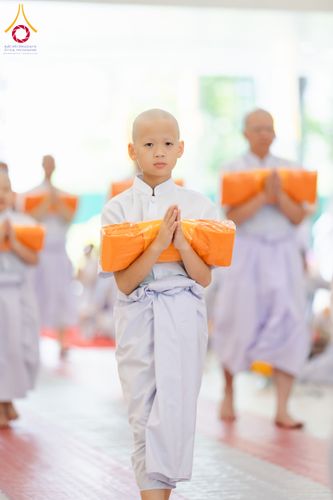 ภาพ No.286563:วันเสาร์ที่ 12 กรกฏาคม พ.ศ.2568 พิธีบรรพชาอุปสมบท  โครงการบรรพชาอุปสมบทหมู่ ธรรมทายาทนานาชาติ(ภาคภาษาจีน), โครงการบรรพชาสามเณร โรงเรียนนานาชาติ รุ่นที 14