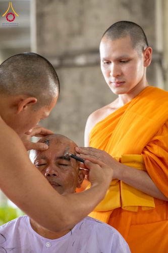 ภาพ No.339837:วันที่ 19 กรกฎาคม พ.ศ.2569 พิธีตัดปอยผม โครงการบวชพระนานาชาติ AEC และ WAB รุ่นที่ 10 THE AEC & INTERNATIONAL ORDINATION PROGRAM ณ มหารัตนวิหารคด 30 วัดพระธรรมกาย ปทุมธานี